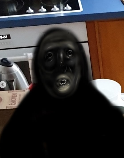 alt