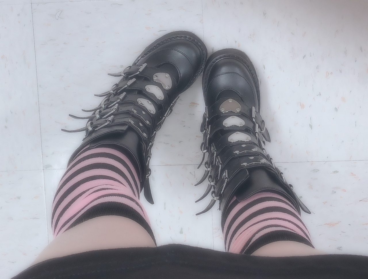 alt