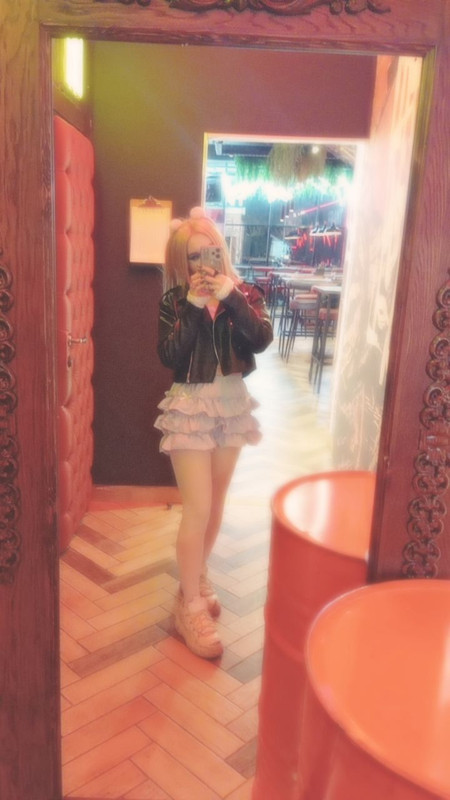 alt