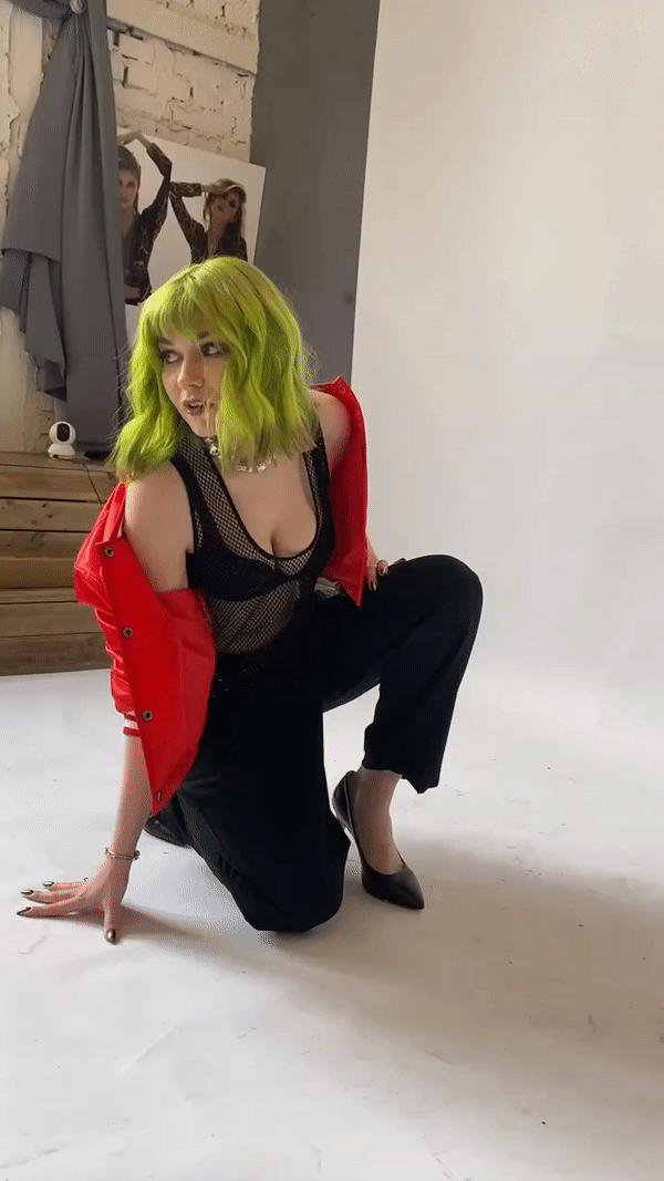 alt