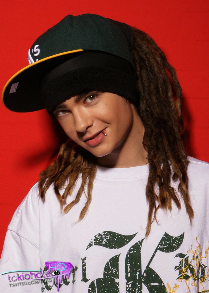 Биография тома каулитца. Tom Kaulitz. Tom Kaulitz 2007. Tom Kaulitz 2008. Том Каулитц фото.