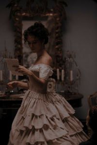 Лили Робертс